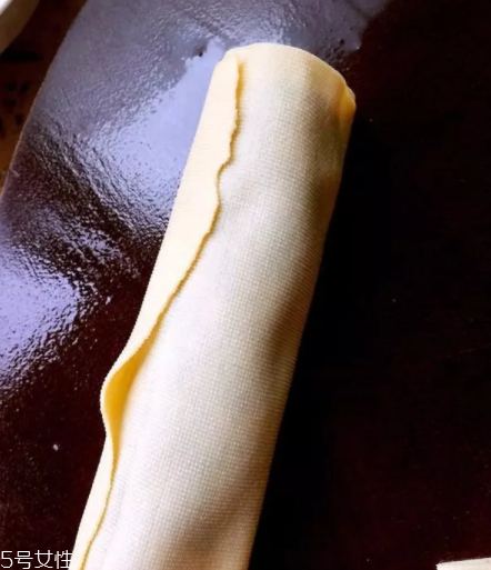 豆腐皮能油炸嗎？火候太猛容易炸糊