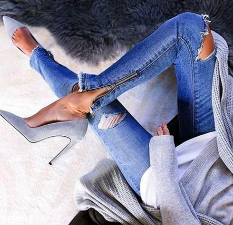 牛仔褲能配高跟鞋嗎？精致女生的穿搭法則
