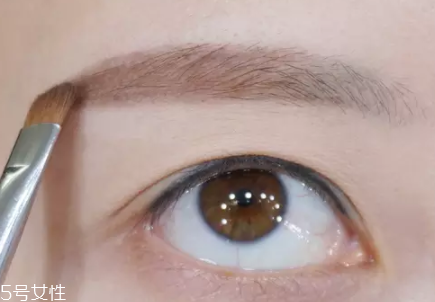 眉毛短怎么變長(zhǎng)？畫眉大法拯救短眉星人