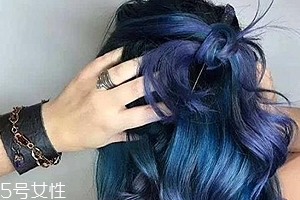 自己染發(fā)怎么染均勻？4個步驟讓你秒懂染發(fā)DIY