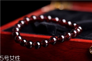 石榴石手鏈睡覺能戴嗎？這些情況你需要考慮