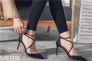 高跟鞋開膠了怎么辦？高跟鞋脫膠這樣處理