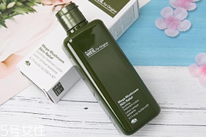 悅木之源菌菇水搭配什么乳液？