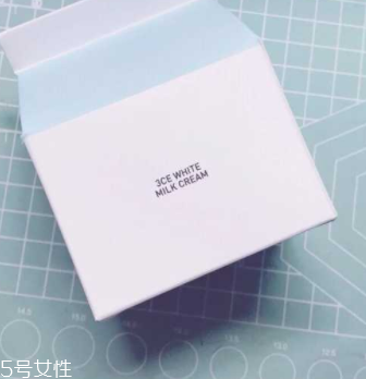 面霜和素顏霜可以同時(shí)用嗎？面霜用量不要太多