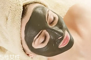 粘土面膜有幾種？高嶺土是最常見的清潔面膜成分