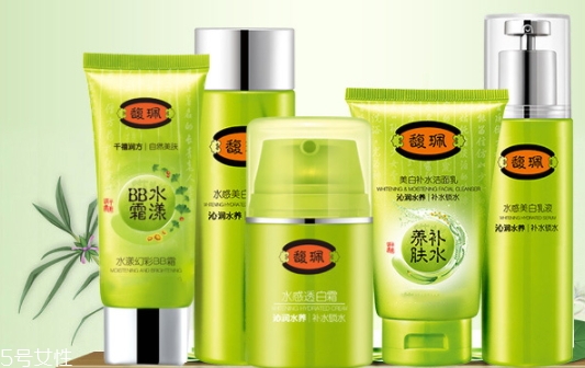馥佩和百雀羚哪個好？