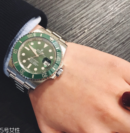 勞力士綠水鬼和黑水鬼哪個(gè)好？