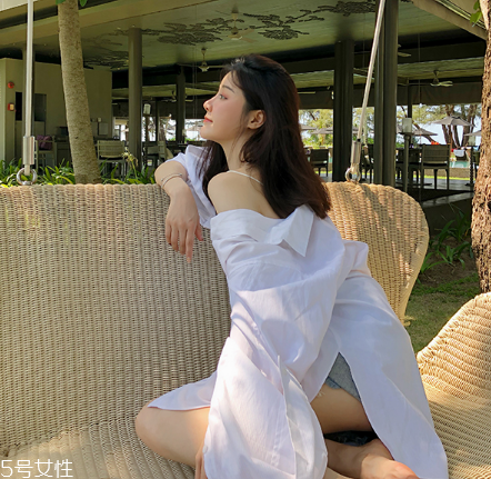 襯衫前面怎么塞進(jìn)褲子？教你襯衫塞一半的穿法