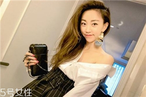 襯衫有霉點(diǎn)怎么去除？襯衫發(fā)霉這樣做