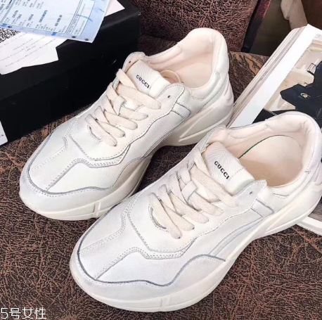 gucci老爹鞋有女款嗎？明星們?nèi)耸忠浑p