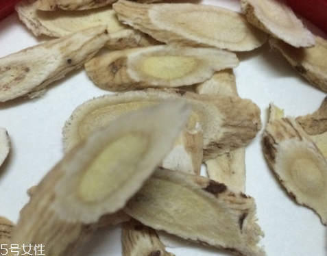 黃芪是大的好還是小的好？好壞跟大小無關(guān)