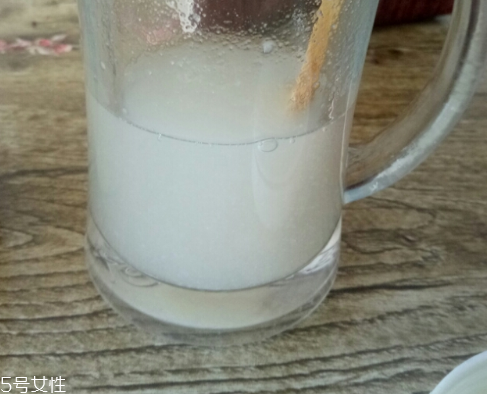 蜂王漿是蜂蜜嗎？并不是一種