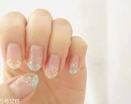 可撕指甲油哪個(gè)牌子好？女神都愛的六款健康指甲油