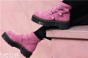 lazy oaf與dr.martens聯(lián)名厚底馬丁靴多少錢(qián)_在哪買(mǎi)？