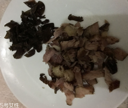 煙熏臘肉怎么保存？通風處保存