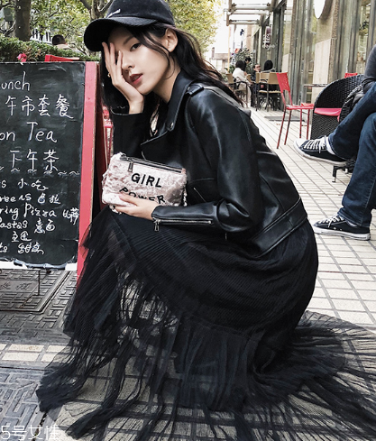 皮衣沾上發(fā)泡劑怎么辦？清除方法要注意