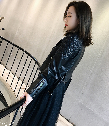 皮衣袖口磨損怎么辦？袖口磨損這樣補(bǔ)
