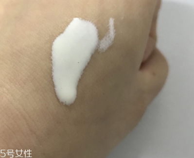 防曬乳可以當(dāng)隔離用嗎？不可用在妝前