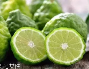柑橘調(diào)香水好聞嗎？吃了這個大橘子