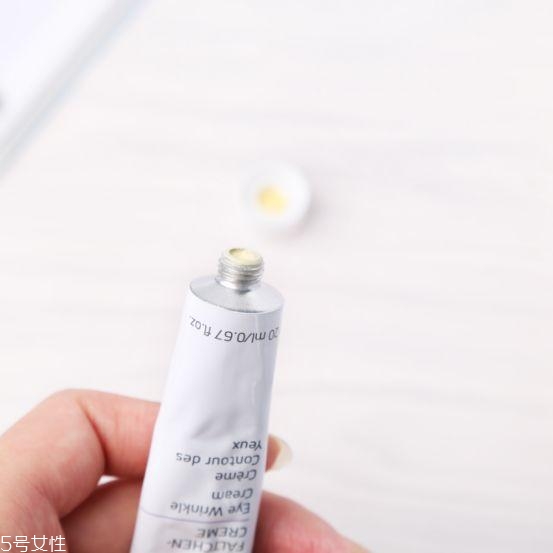 第一次用眼霜用什么好？眼部衰老從此不復(fù)存在