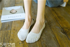 襪子會(huì)傳染腳氣嗎？穿襪子要注意衛(wèi)生