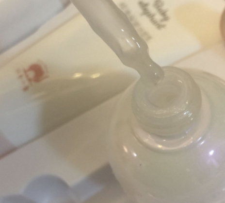 紅色小象和袋鼠媽媽哪個(gè)好？