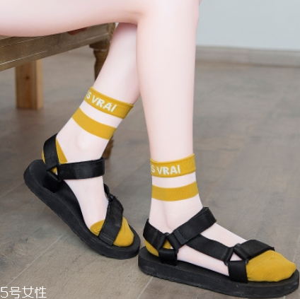 襪子發(fā)白怎么處理？這樣就能解決了