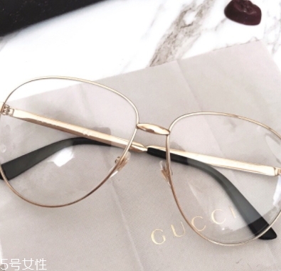 gucci平光鏡多少錢？明星都在戴的同款平光鏡
