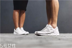 小白鞋洗了變黃怎么辦？小白鞋越洗越黃補(bǔ)救方法
