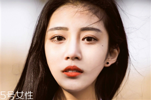 怎么盤發(fā)好看有氣質 女生顯氣質發(fā)型推薦