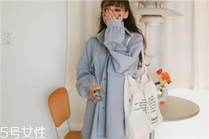 襯衫和t恤衫怎么搭配？襯衫和t恤衫搭配圖片