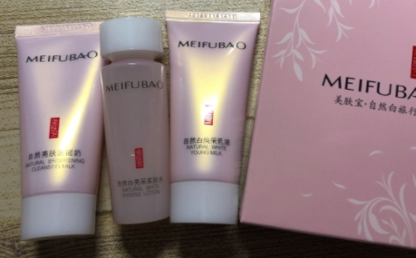 美膚寶和百雀羚哪個好？美膚寶和百雀羚品牌對比
