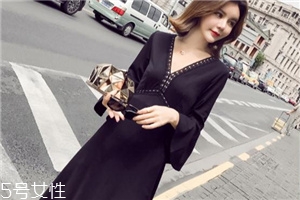 微胖女生穿什么裙子好看？微胖女生穿搭圖片