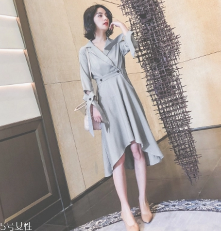 微胖女生穿什么裙子好看？微胖女生穿搭圖片