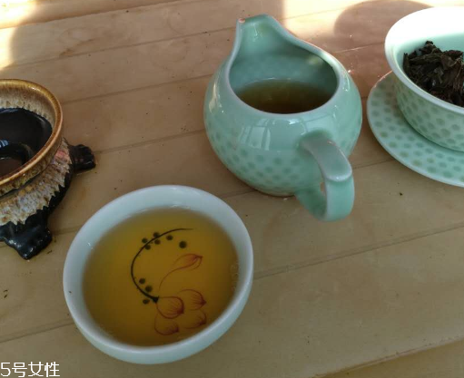 紅茶是酸性還是堿性？