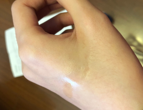 單方精油可以直接涂臉上嗎？哪些單方精油可以直接涂抹