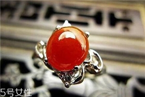 紅翡翠價(jià)格一般多少？紅翡翠的市場(chǎng)價(jià)值