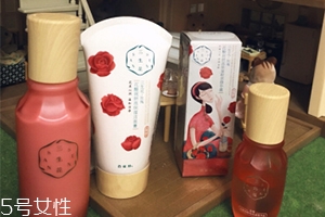 百雀羚三生花玫瑰系列怎么樣？三生花玫瑰花釀潤(rùn)妍系列評(píng)測(cè)
