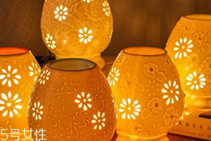 香薰燈燈不亮怎么回事？香薰燈怎么換燈泡