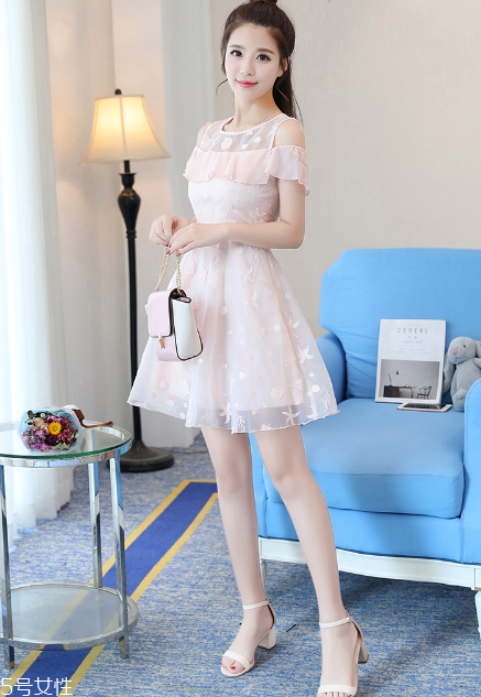 高瘦女生穿什么連衣裙？最適合高瘦女生的連衣裙款式