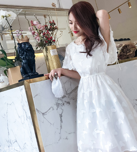 高瘦女生穿什么連衣裙？最適合高瘦女生的連衣裙款式