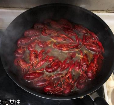 麻辣小龍蝦是發(fā)物嗎？麻辣小龍蝦的性質