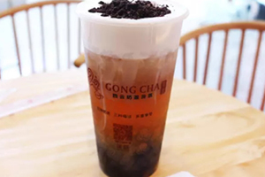四云奶蓋貢茶是真的嗎？四云奶蓋貢茶多少錢一杯