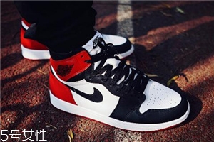 aj 1黑腳趾有女款嗎？aj 1黑腳趾有女生碼數(shù)嗎