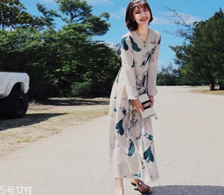 腿粗的女生夏天穿什么？腿粗女生夏季穿搭技巧