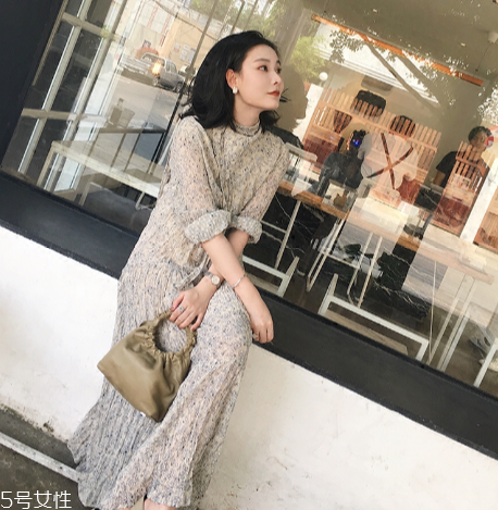 拍照穿什么衣服好看？最適合拍照的衣服推薦