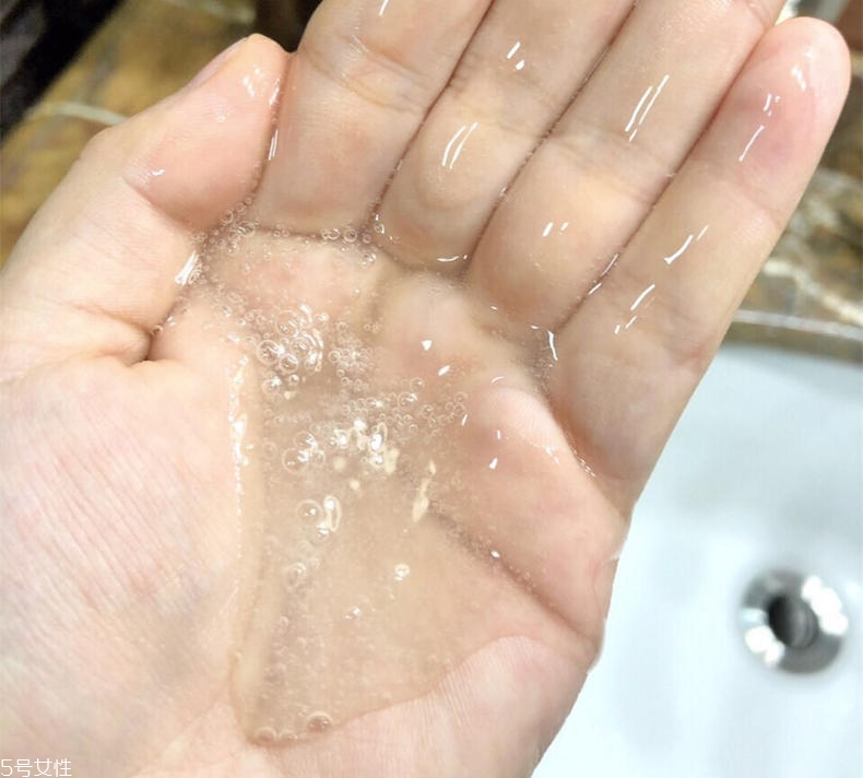pure smile藝妓臉譜面膜有幾個(gè)版本？適合敏感肌嗎？