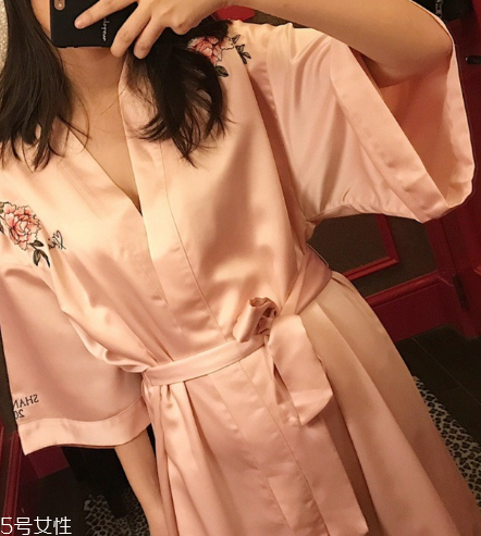 睡衣腰帶怎么系？睡衣腰帶常見系法