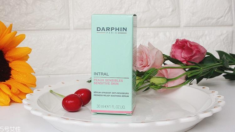 darphin多效舒緩精華液敏感肌能用嗎？油皮能用嗎？