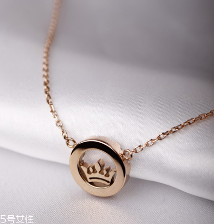 項(xiàng)鏈?zhǔn)亲憬疬€是k金好？項(xiàng)鏈買足金還是k金